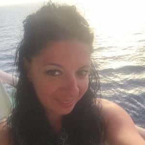 Meet your Posher, Theodora